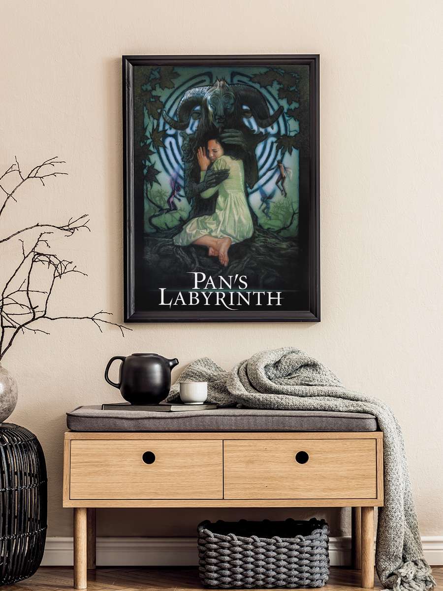 Pan'ın Labirenti - El laberinto del fauno Film Tablo Siyah Çerçeveli Film Poster Afiş Tablo