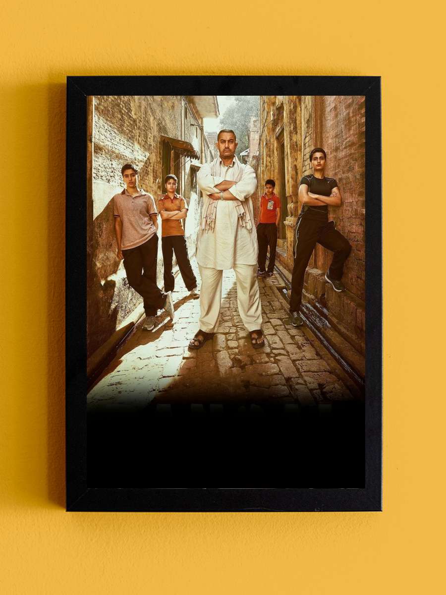 Dangal - दंगल Film Tablo Siyah Çerçeveli Film Poster Afiş Tablo - En İyi Fiyatlarla