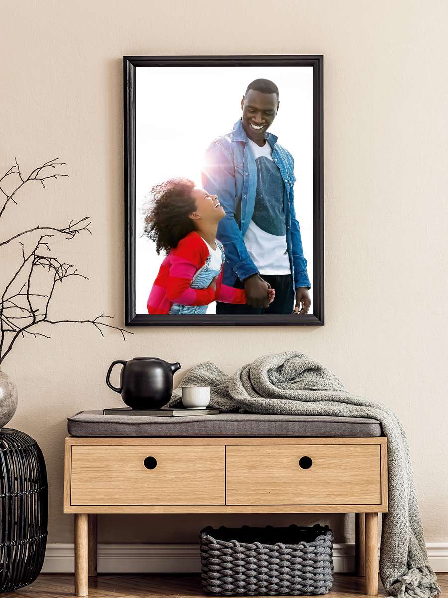 İki Kişilik Aile - Demain tout commence Film Tablo Siyah Çerçeveli Film Poster Afiş Tablo