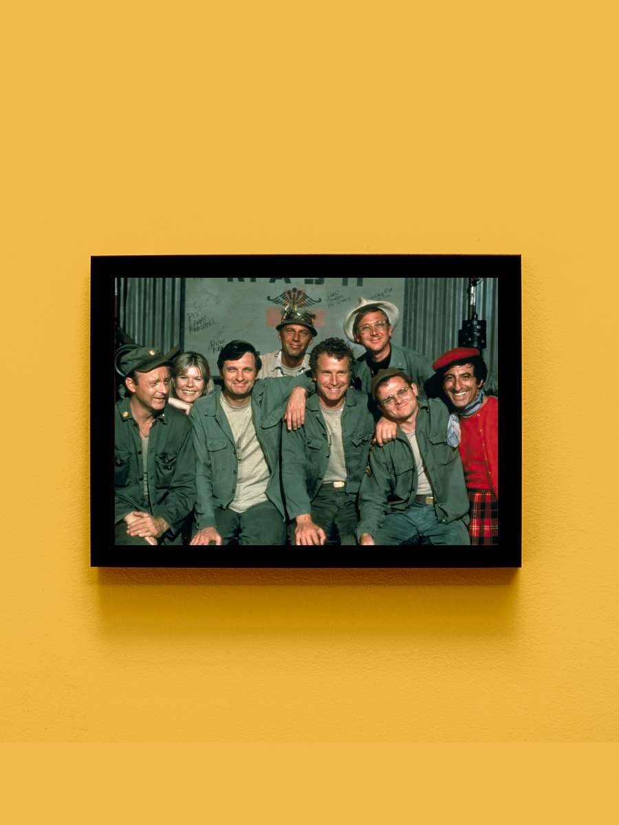 M*A*S*H Dizi Tablo Siyah Çerçeveli Dizi Poster Duvar Tablo