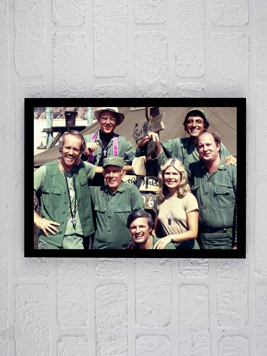 M*A*S*H Dizi Tablo Siyah Çerçeveli Dizi Poster Duvar Tablo