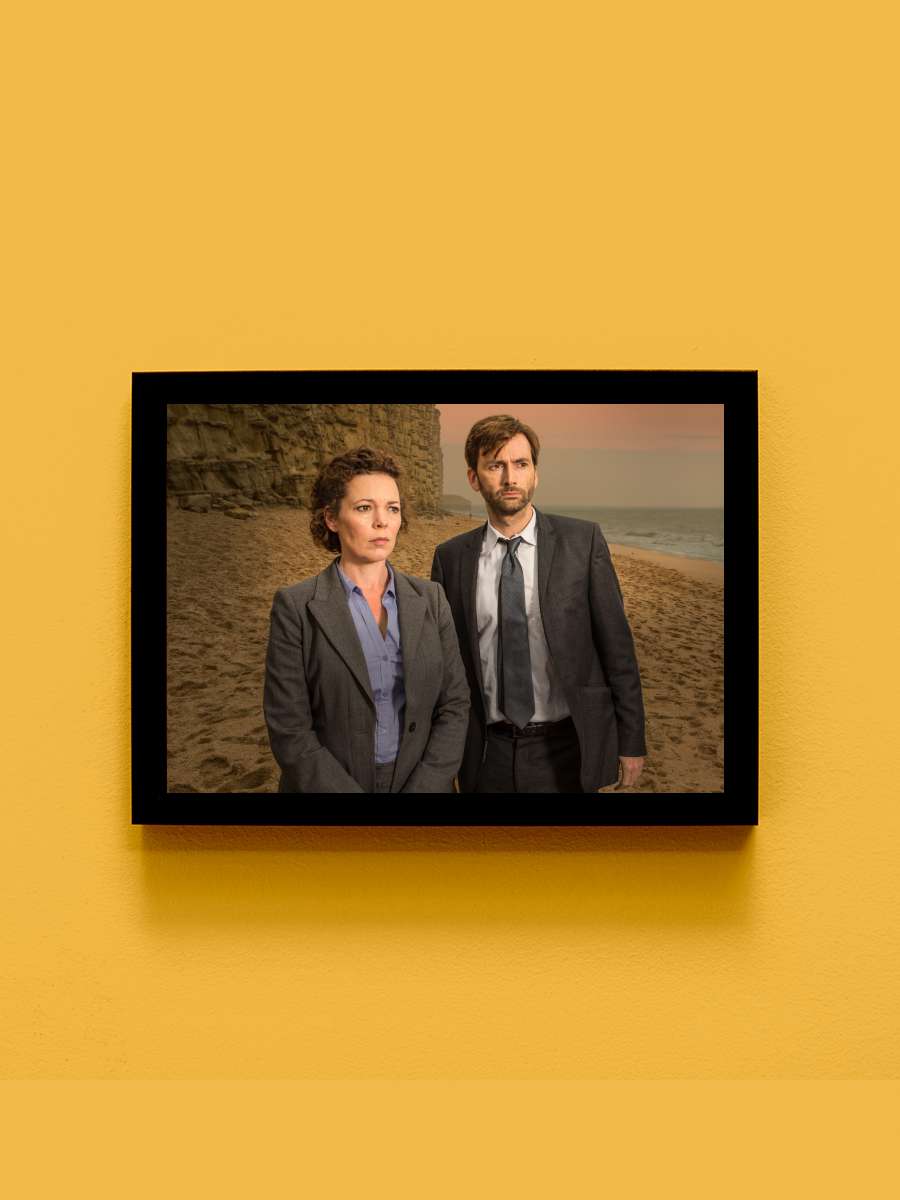 Broadchurch Dizi Tablo Siyah Çerçeveli Dizi Poster Duvar Tablo - En İyi Fiyatlarla