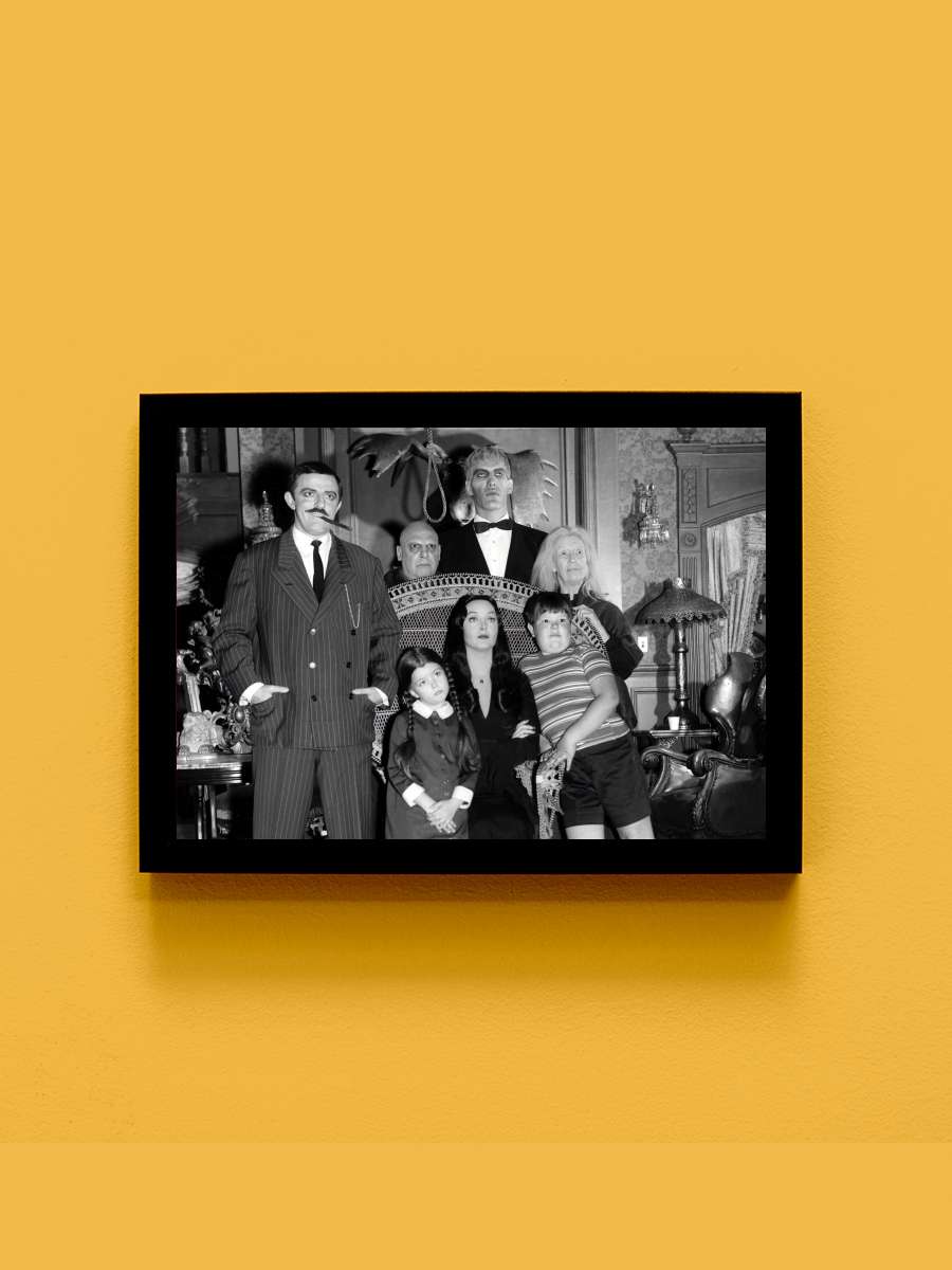 The Addams Family Dizi Tablo Siyah Çerçeveli Dizi Poster Duvar Tablo - En İyi Fiyatlarla