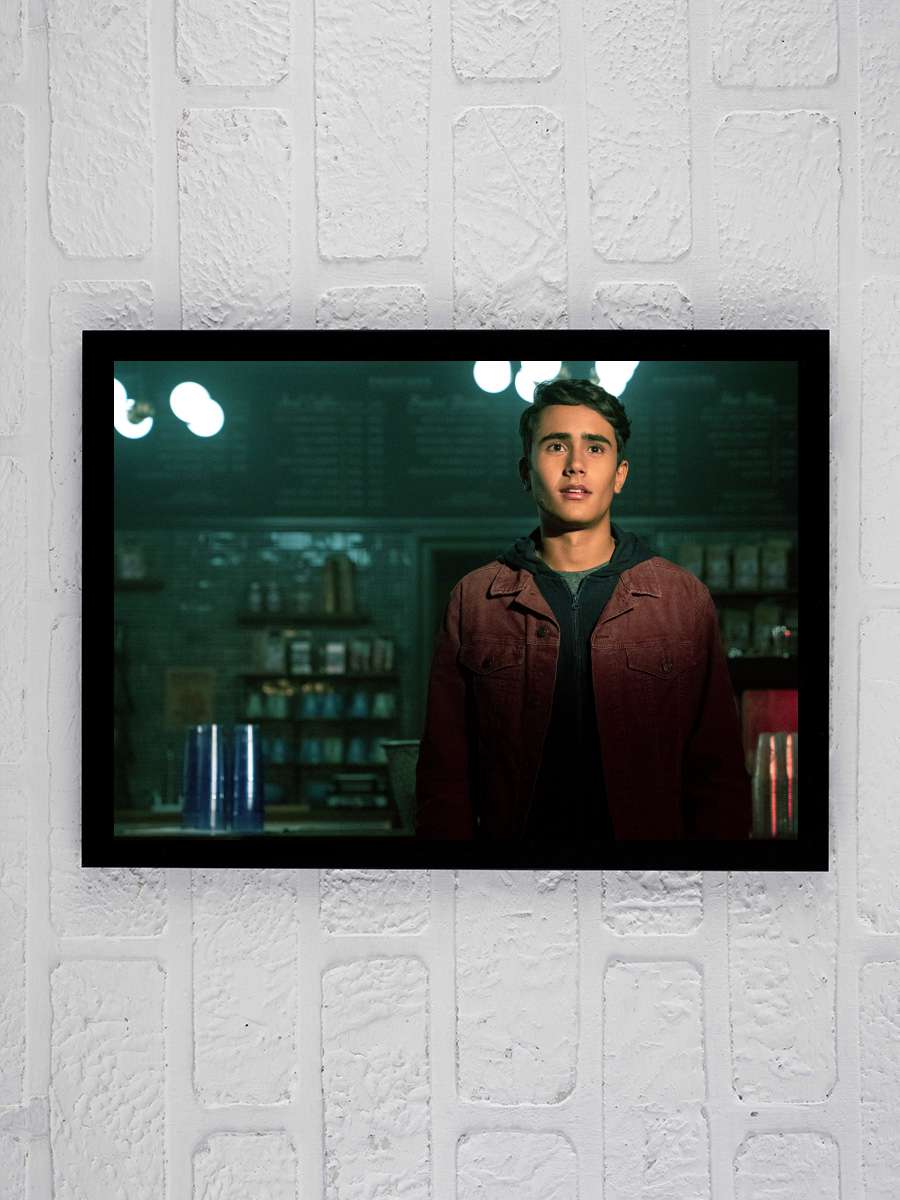 Love, Victor Dizi Tablo Siyah Çerçeveli Dizi Poster Duvar Tablo