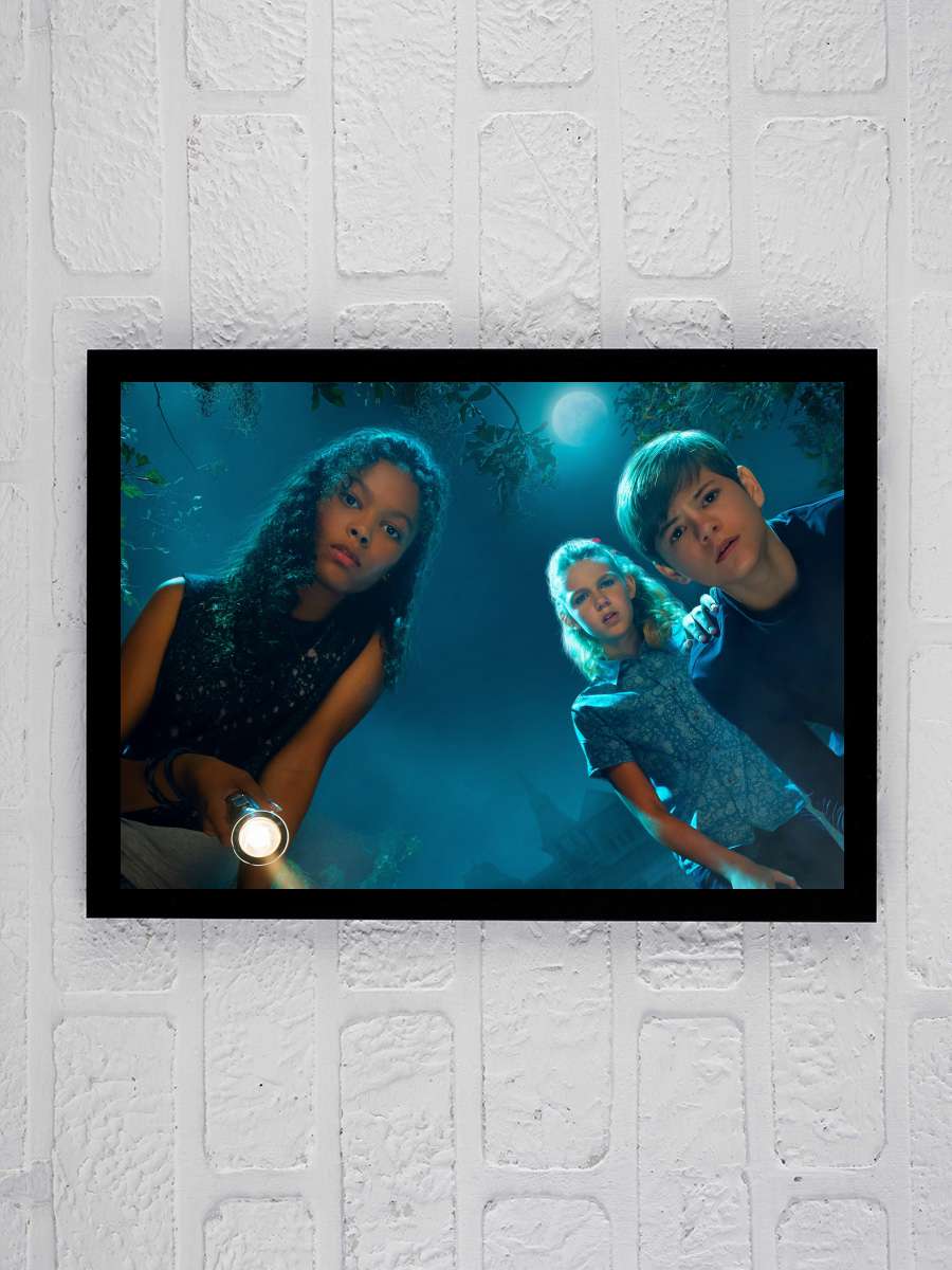 Sulphur Springs Sırları - Secrets of Sulphur Springs Dizi Tablo Siyah Çerçeveli Dizi Poster Duvar Tablo