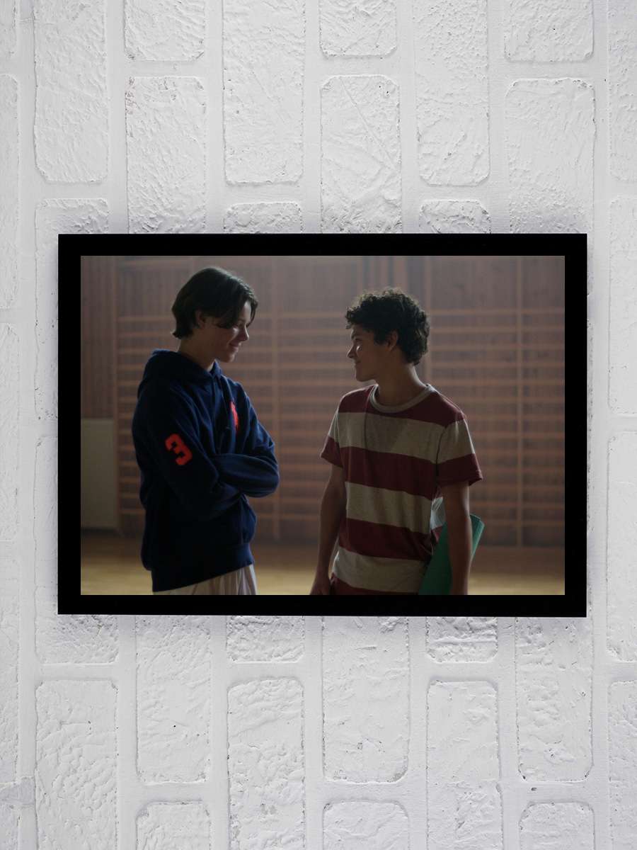 Young Royals Dizi Tablo Siyah Çerçeveli Dizi Poster Duvar Tablo